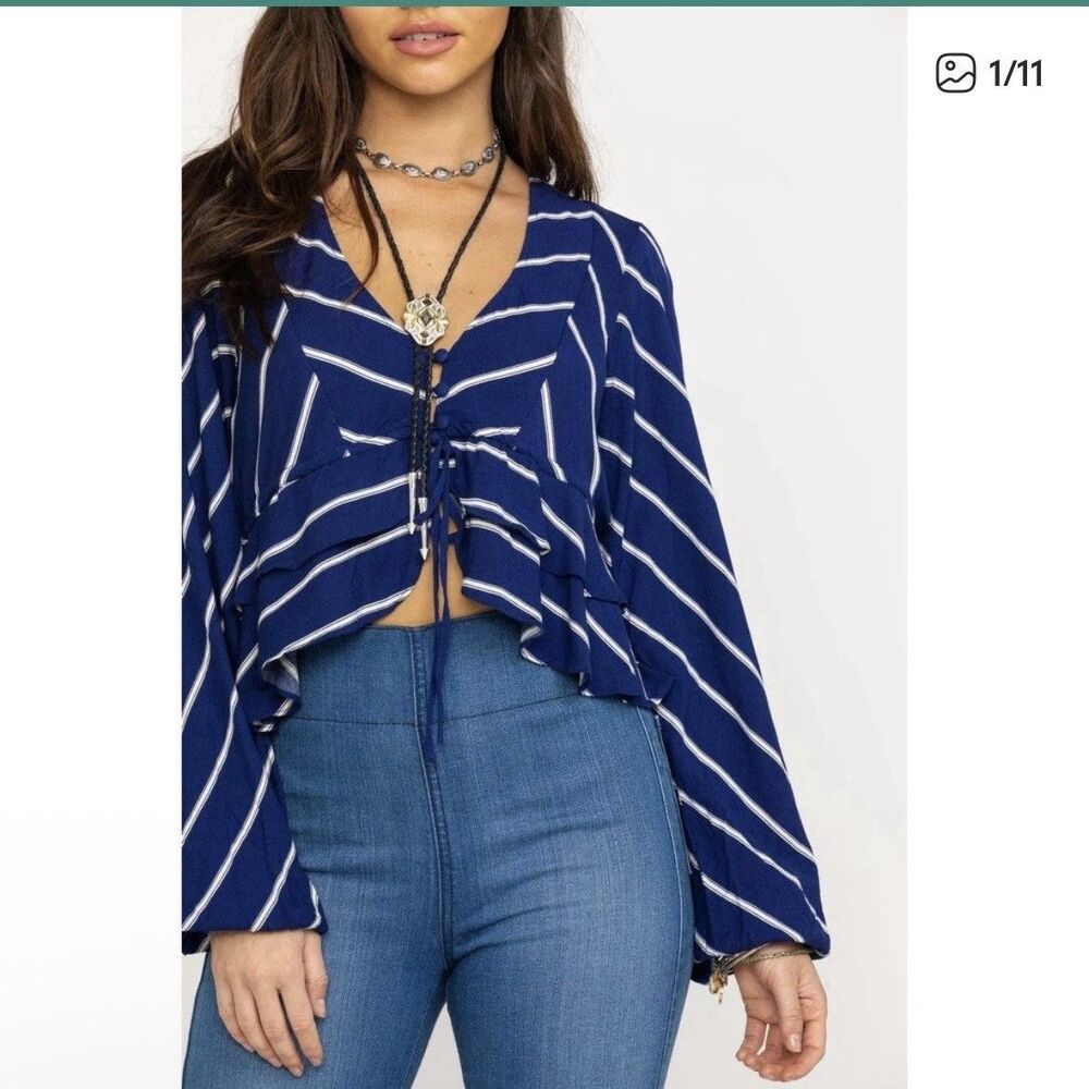 Free People Samifran Crop Top (Sz L) Blue Long Sleeve Button Tie Front Blouse